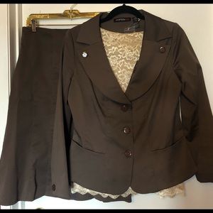 Vintage two piece brown skirt suit that can transition from corporate to dressy.